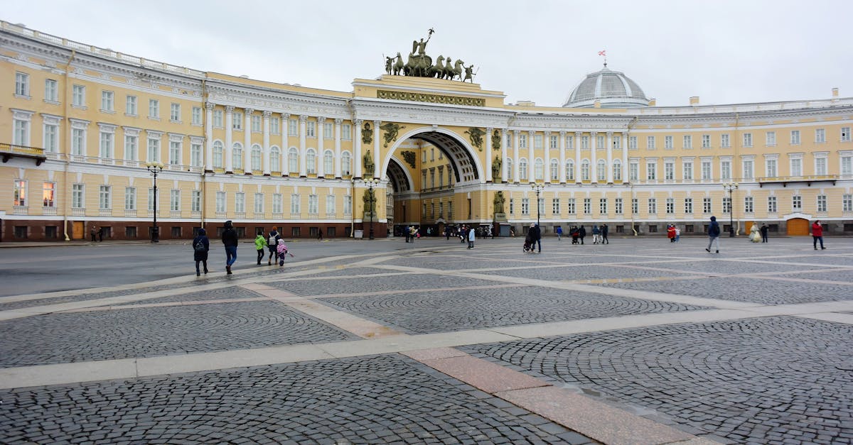 View of the General Staff Building with Triumphal Arch at Palace Square, St. Petersburg, Russia.