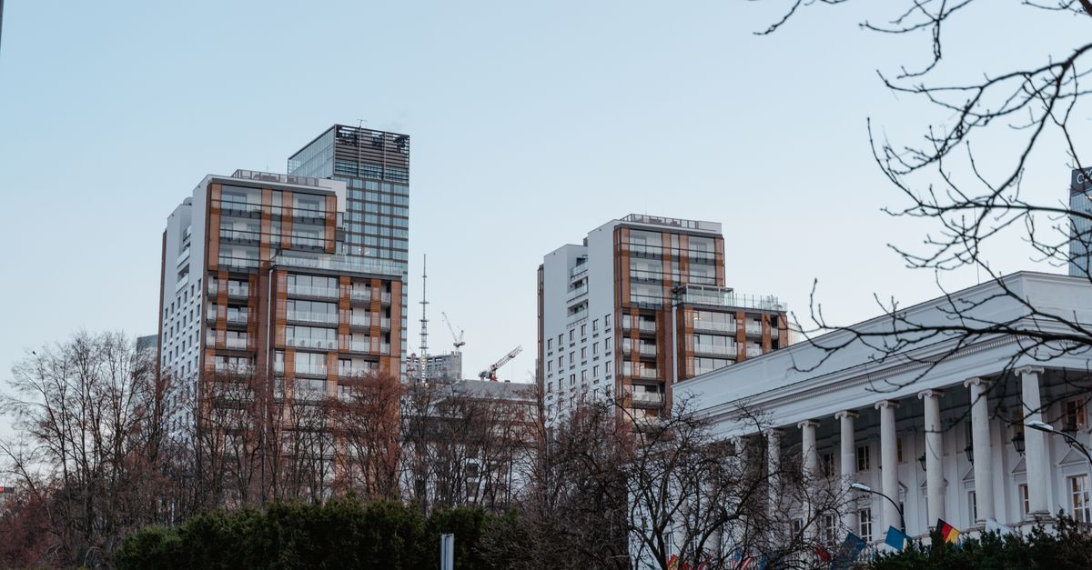 MHF Real Estate Income Fund LLC files Form D under Section 3(c)(5)